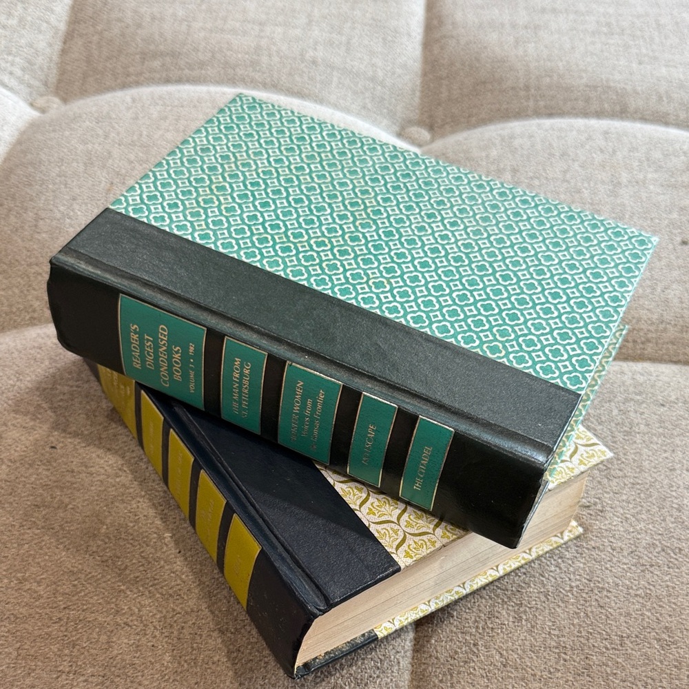 Reader's Digest Condensed Books Set - Picture 7 of 9